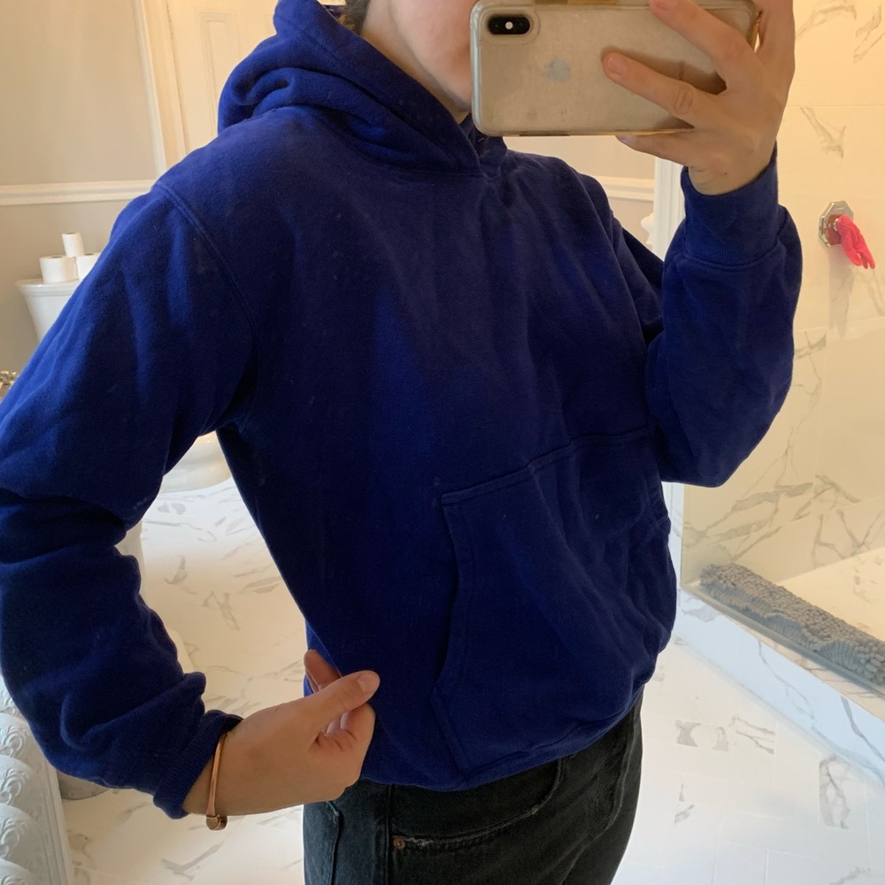 Aritzia sweater - Picture 1 of 3